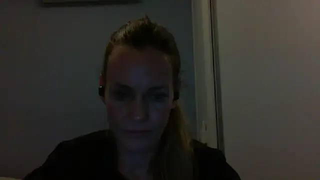 Annylove1 online show from October 9, 2025, 11:16 pm