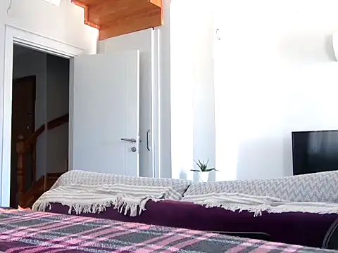 ALPHANDRE online show from March 11, 2026, 8:52 am