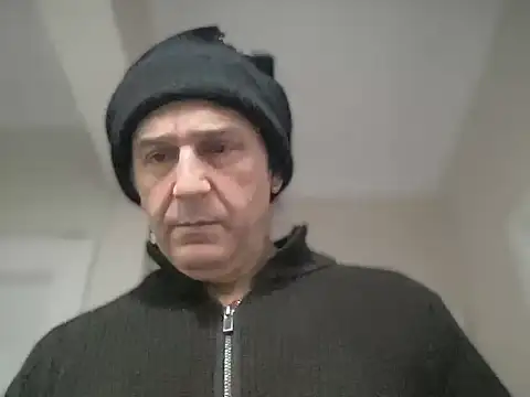 Snapshot of ALPHANDRE chatting on January 18, 2026, 8:29 am ALPHANDRE online show from January 18, 2026, 8:29 am