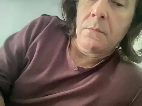 Snapshot of ALPHANDRE chatting on October 13, 2025, 5:42 am ALPHANDRE online show from October 13, 2025, 5:42 am