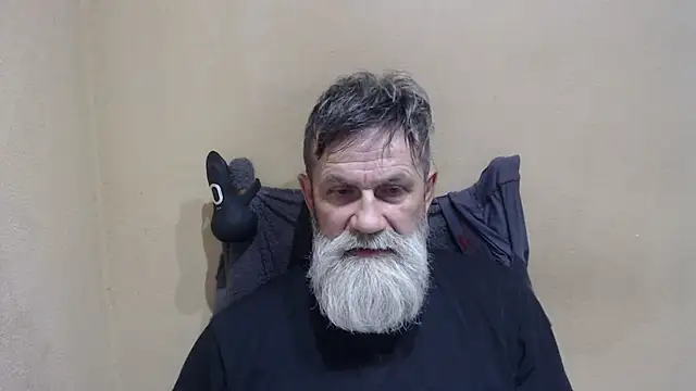 Snapshot of AlexNudo chatting on April 19, 2026, 9:21 am AlexNudo online show from April 19, 2026, 9:21 am