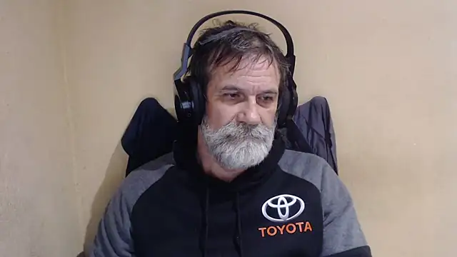 Snapshot of AlexNudo chatting on October 30, 2025, 7:39 am AlexNudo online show from October 30, 2025, 7:39 am