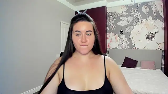 Roxie Bradley online show from November 20, 2025, 6:58 am