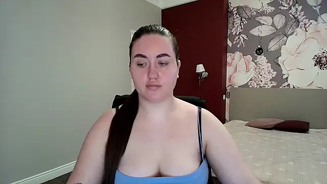 Roxie Bradley online show from March 24, 2026, 7:19 am