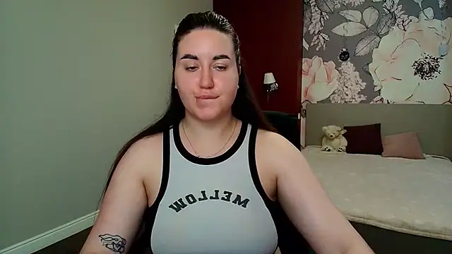 Snapshot of Roxie_Bradley chatting on July 3, 2026, 5:47 am Roxie Bradley online show from July 3, 2026, 5:47 am