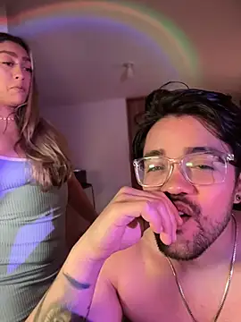 Im sophiie online show from November 23, 2025, 6:23 am