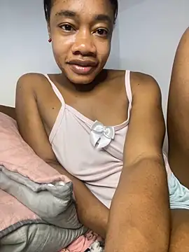  yisela  online show from February 7, 2026, 1:35 am