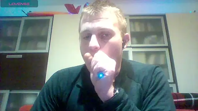 Matttthees online show from November 4, 2025, 9:29 pm