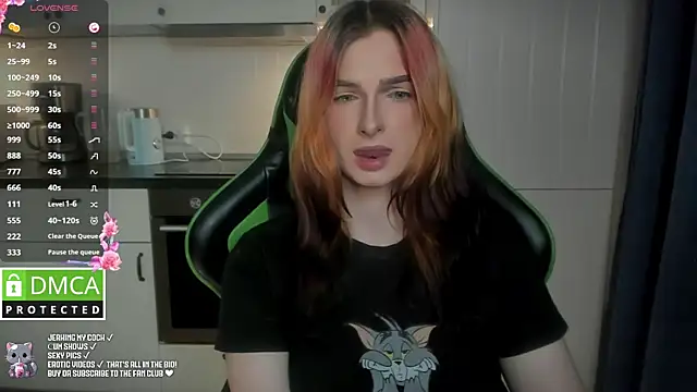 Snapshot of Lee_Loo chatting on January 12, 2025, 3:46 pm Lee Loo online show from January 12, 2025, 3:46 pm