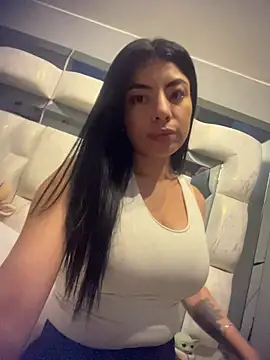 Miaparkerss  online show from October 12, 2025, 10:22 pm