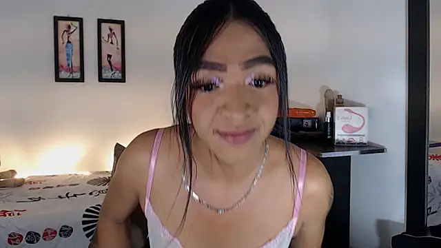 Snapshot of sofiaxdollxxx chatting on May 8, 2026, 6:28 am sofiaxdollxxx online show from May 8, 2026, 6:28 am