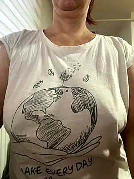 sweetmystery1 online show from November 4, 2025, 6:06 am