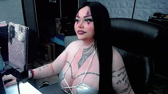 sheylagoddess11 online show from November 1, 2025, 7:24 am