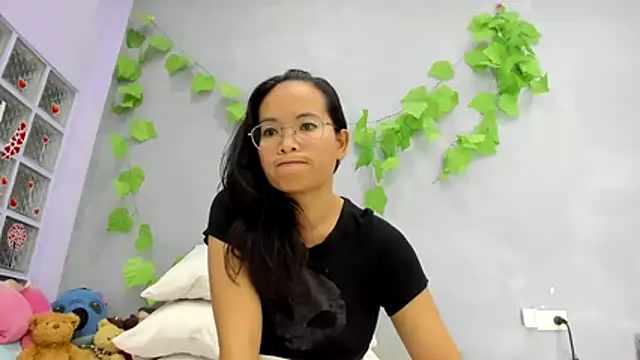 loveley jenny online show from July 12, 2026, 6:36 am
