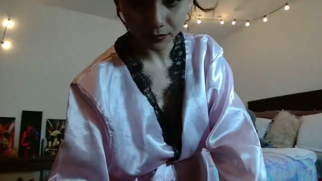 Snapshot of Pinkye_skarlet chatting on February 2, 2025, 7:52 am Pinkye skarlet online show from February 2, 2025, 7:52 am