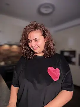 AnneKane online show from November 10, 2025, 3:55 am