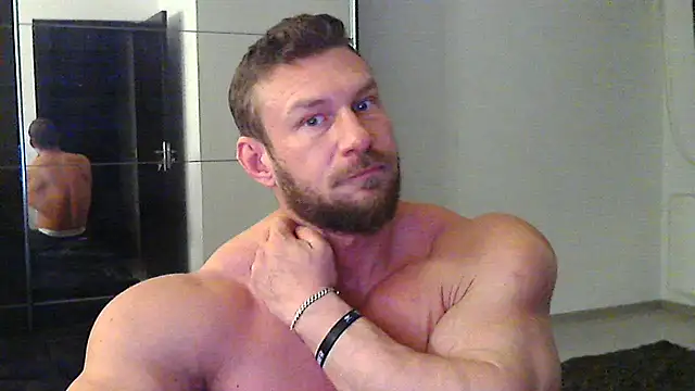 muscularkevin online show from March 11, 2025, 4:41 am