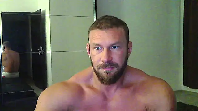 Snapshot of muscularkevin chatting on August 4, 2026, 3:22 am muscularkevin online show from August 4, 2026, 3:22 am