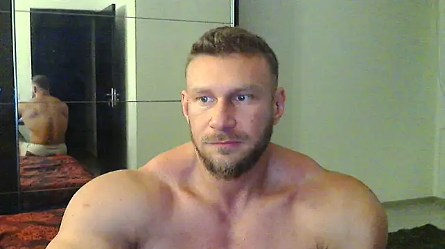 muscularkevin online show from December 9, 2024, 2:28 pm