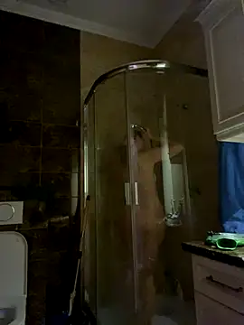 Amazoniiaa online show from October 5, 2025, 6:42 pm