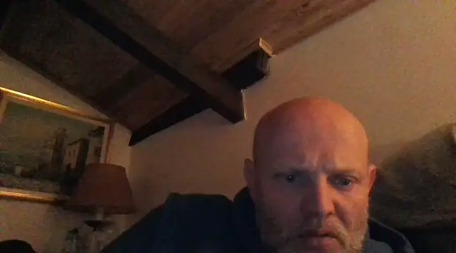 Snapshot of davigochi77bcn chatting on March 9, 2025, 8:21 pm davigochi77bcn online show from March 9, 2025, 8:21 pm