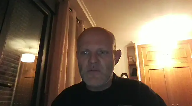 Snapshot of davigochi77bcn chatting on December 16, 2024, 7:00 pm davigochi77bcn online show from December 16, 2024, 7:00 pm