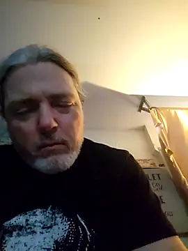 Hotredheadandtoungelasher online show from November 6, 2025, 8:02 pm