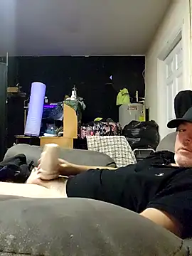 Snapshot of Hotredheadandtoungelasher chatting on January 21, 2025, 3:26 am Hotredheadandtoungelasher online show from January 21, 2025, 3:26 am