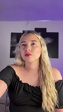 Irisweet  online show from November 19, 2025, 10:54 pm