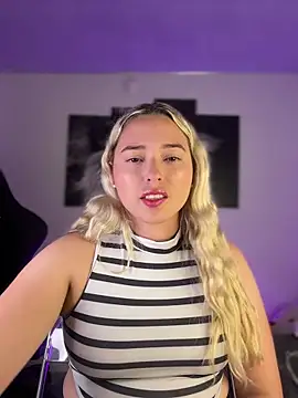 Irisweet  online show from November 29, 2025, 10:54 pm