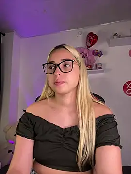 Irisweet  online show from February 19, 2025, 12:14 am