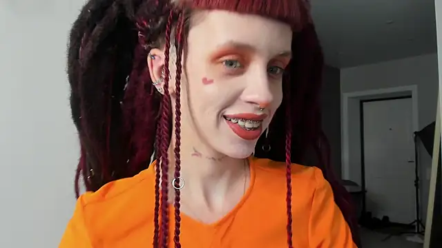 Snapshot of FlowerOfSin2001 chatting on March 3, 2025, 3:43 pm FlowerOfSin2001 online show from March 3, 2025, 3:43 pm