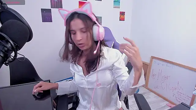 Cositarica  online show from February 1, 2026, 2:04 pm