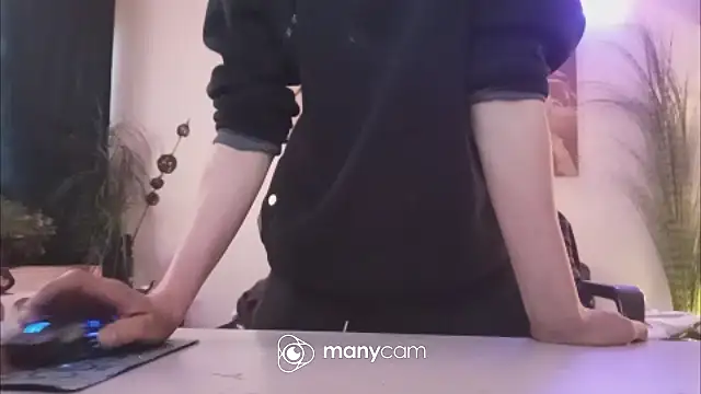 der dino30 online show from April 14, 2026, 4:39 am