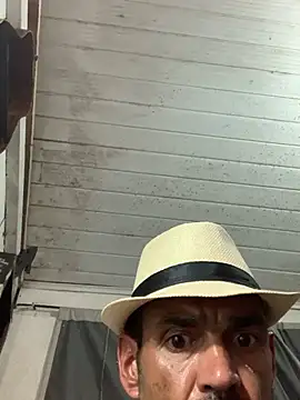 Snapshot of raphadoors19 chatting on February 21, 2026, 8:05 am raphadoors19 online show from February 21, 2026, 8:05 am