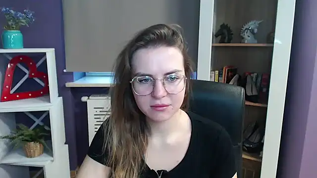 Zoey Erotic online show from February 21, 2025, 7:23 am