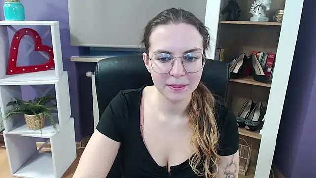 Zoey Erotic online show from March 6, 2025, 5:24 am