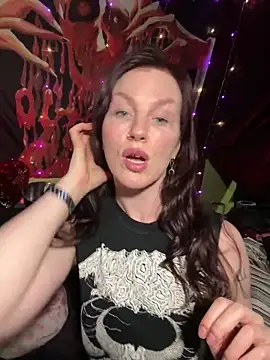 Snapshot of courtneyoccult chatting on September 11, 2025, 5:51 am courtneyoccult online show from September 11, 2025, 5:51 am