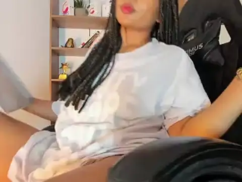 sophia18- online show from December 3, 2024, 3:26 am