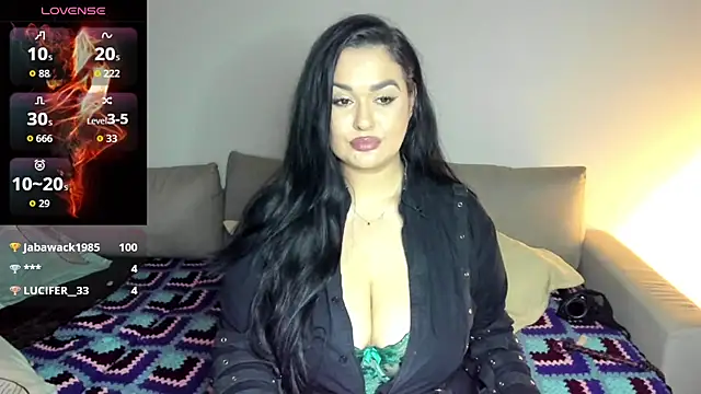 Laura sinner online show from October 11, 2025, 4:30 pm