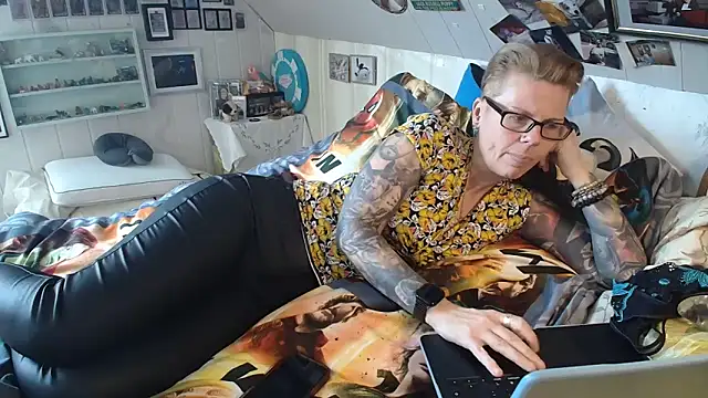 MaryG online show from March 13, 2026, 9:14 am