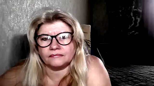 Snapshot of Diana_49 chatting on February 21, 2026, 8:38 am Diana 49 online show from February 21, 2026, 8:38 am