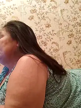 Zulfiya Bruce online show from April 23, 2026, 6:42 pm