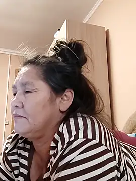 Zulfiya Bruce online show from October 20, 2025, 1:40 am