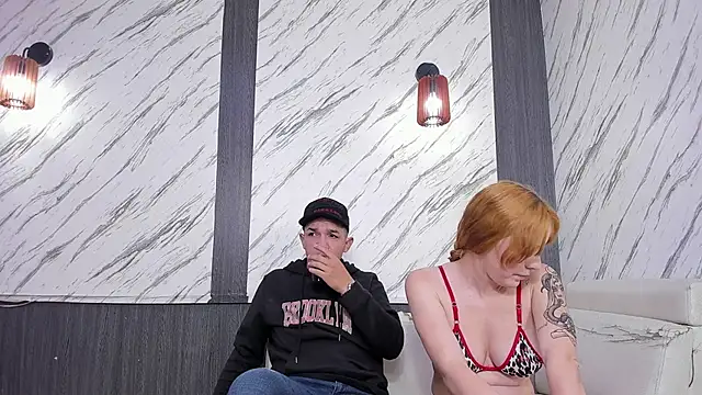 Snapshot of Savage_Room chatting on February 18, 2025, 1:33 pm Savage Room online show from February 18, 2025, 1:33 pm