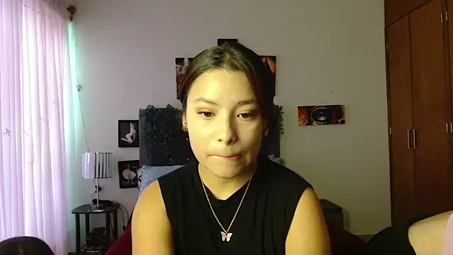 3littleschoolteens online show from October 21, 2025, 4:17 pm