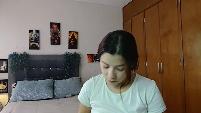 3littleschoolteens online show from October 14, 2025, 4:29 pm