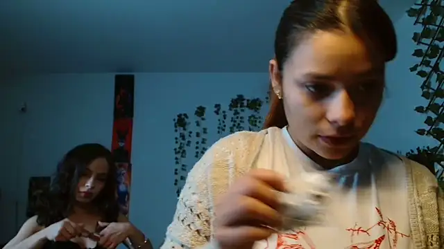 3littleschoolteens online show from November 8, 2025, 9:18 pm