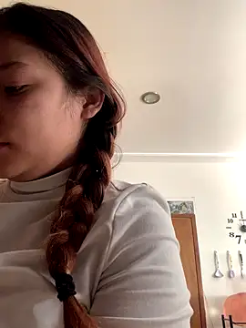 3littleschoolteens online show from November 12, 2025, 5:06 pm