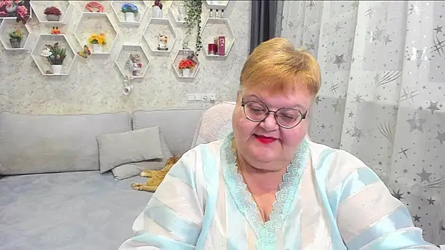  big love  online show from April 19, 2026, 7:49 pm